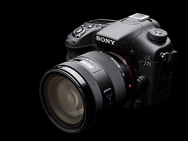 Sony Alpha 77 II