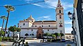 Vista iglesia y plaza