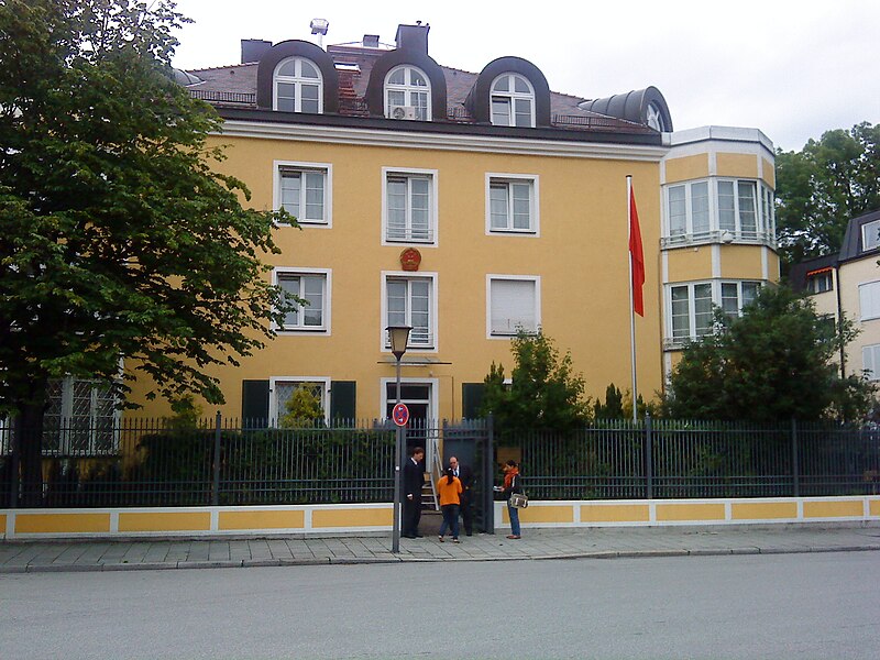 File:Chinese consulate in Munich.JPG