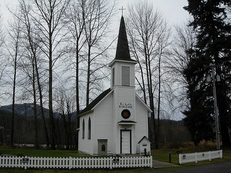 File:Elbe Church.JPG