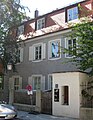 neoclassical house from the second half of the 19th century in Mandlstraße 11