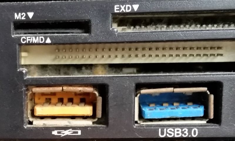 File:Orange USB port.jpg