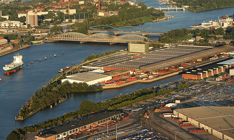 File:RK 1009 9909 Moldauhafen.jpg