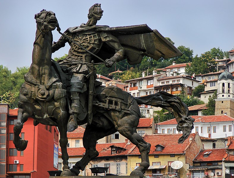 Archivo:Veliko Tarnovo view 2.jpg