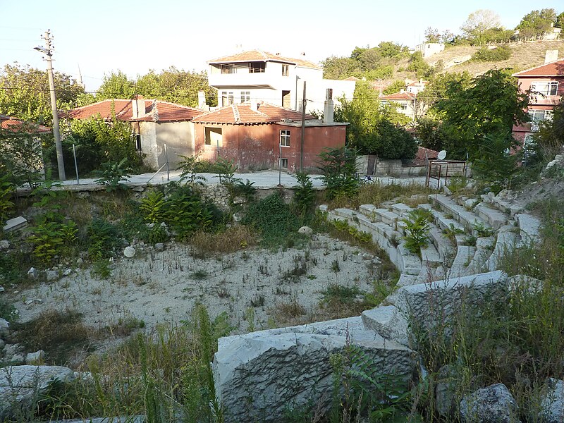 File:Vize amphitheatre - P1020861.JPG