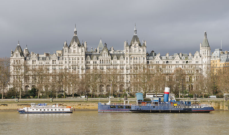 Файл:Whitehall Court Mars 2014.jpg