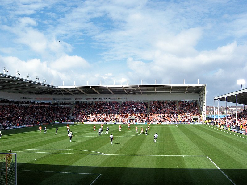 File:Bloomfield Road PL Kickoff-geograph-2039284.jpg