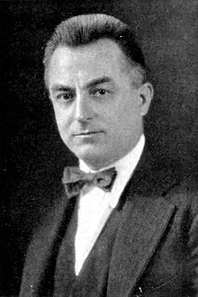 Raymond M. Hood, 1923.jpg