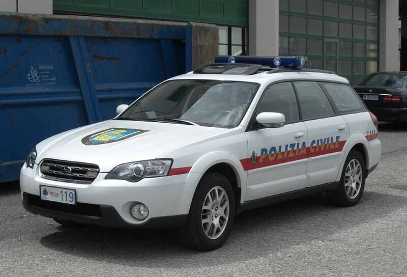 File:Subaru Polizia Civile.jpg