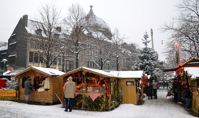 File:Cité de Noël (Liège).jpg