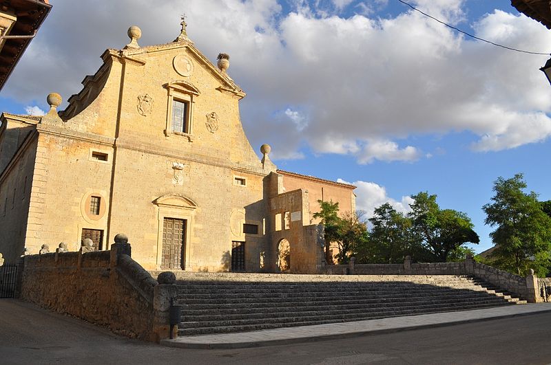 Archivo:Colegiata San Luis VillagarciaDeCampos.jpg