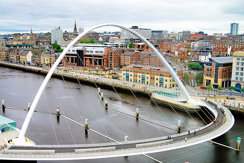 File:Millennium Bridge Newcastle.jpg