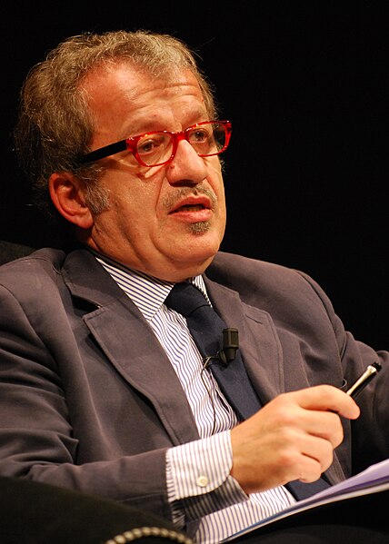 Archivo:Roberto Maroni-Festival dell'Economia 1.jpg