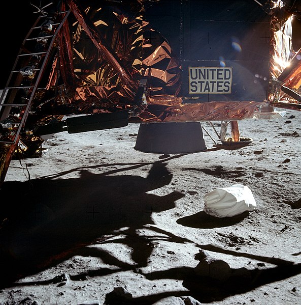 File:Apollo11 under LM.jpg