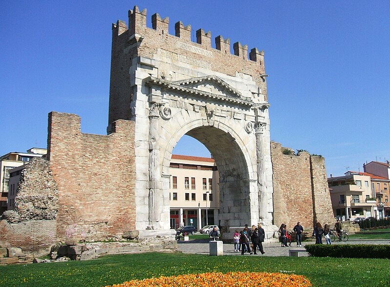 File:Arco d'Augusto, Rimini Italy.jpg