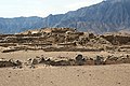 Caral (Perú), con 5.000 años de antigüedad, se le considera la primera ciudad de América.