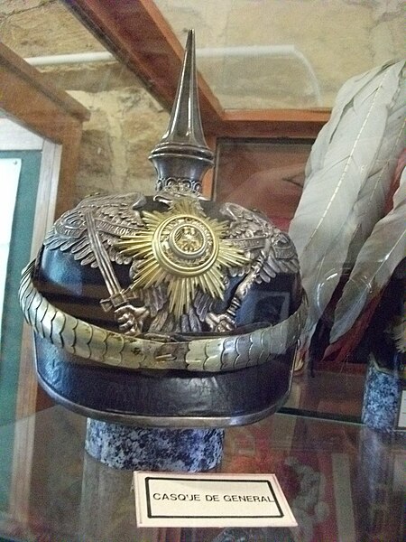 Файл:Casque de général Prussien.JPG