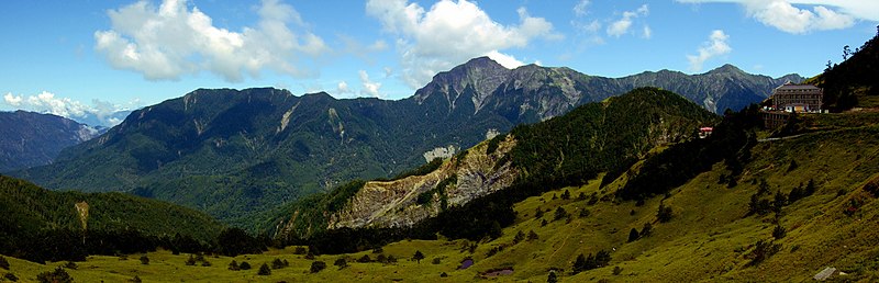 File:Chi-Lai Mountains 01-08-2008.jpg