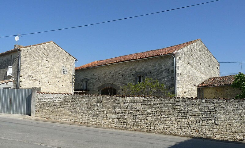 Archivo:Coulonges ferme.JPG