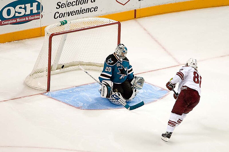 File:Peter Mueller shootout goal.jpg