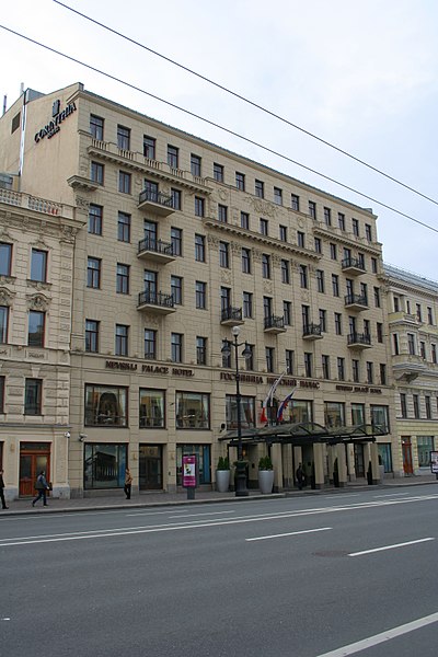 Файл:SPB Newski house 57.jpg