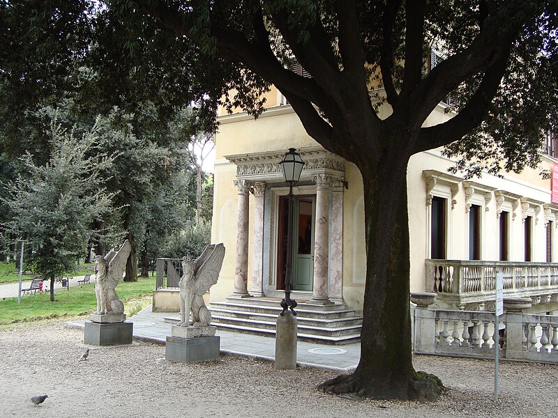 Файл:Villa Torlonia3.JPG