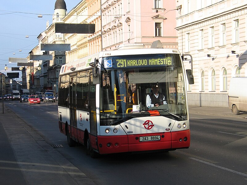 File:Ikarus e91.jpg