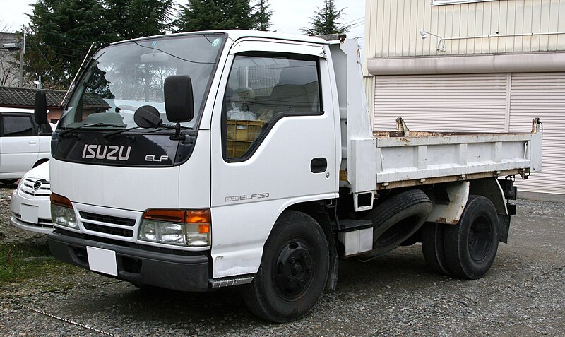 Archivo:Isuzu Elf 250.jpg