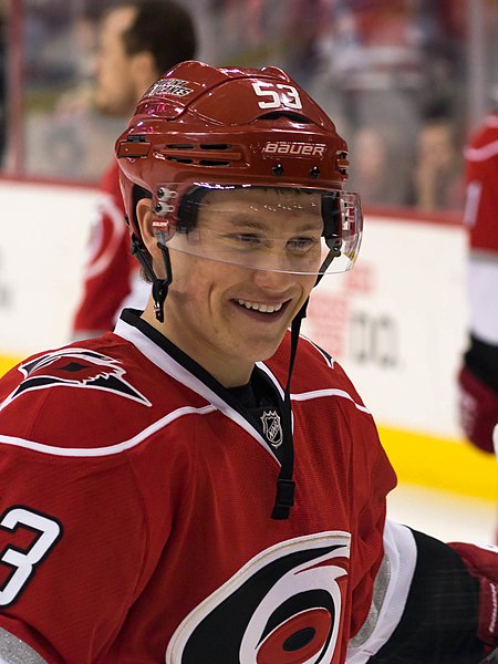 File:Jeff Skinner 2013-5.jpg