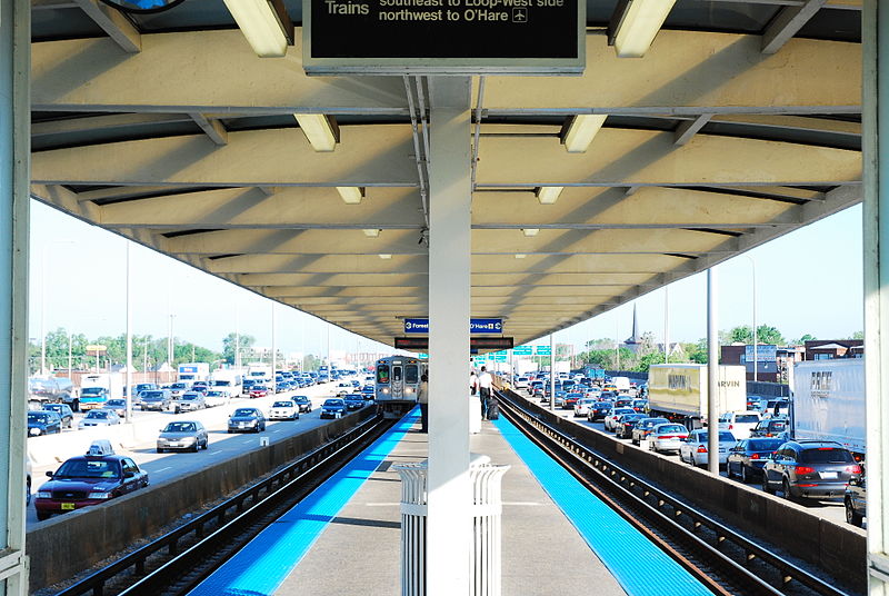 Файл:Blue Line-Irving Park.jpg