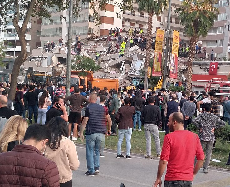 Файл:Izmir earthquake aftermath (cropped).jpg