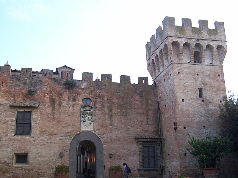 File:Castello Oliveto.jpg