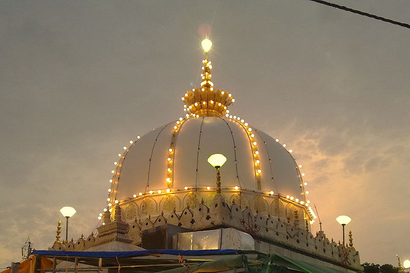 File:Dargah of moinuddin chishti.jpg