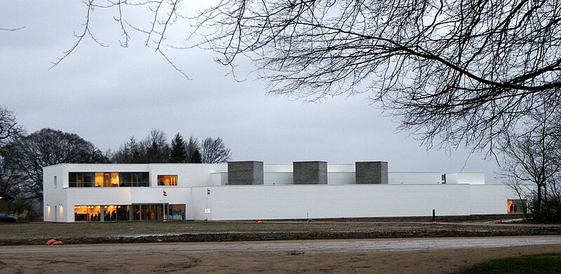 File:Fuglsang Kunstmuseum.jpg