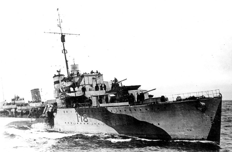 File:HMCS Assiniboine IKMD-03388.jpg