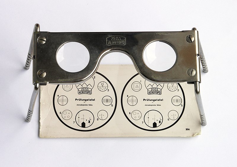 Файл:Pocket stereoscope.jpg