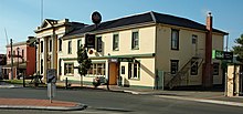 Queens-Arms-Longford-20070421-032.jpg