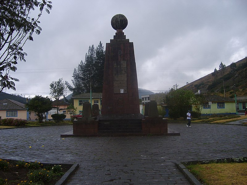 File:Calacali MitadDelMundo.JPG