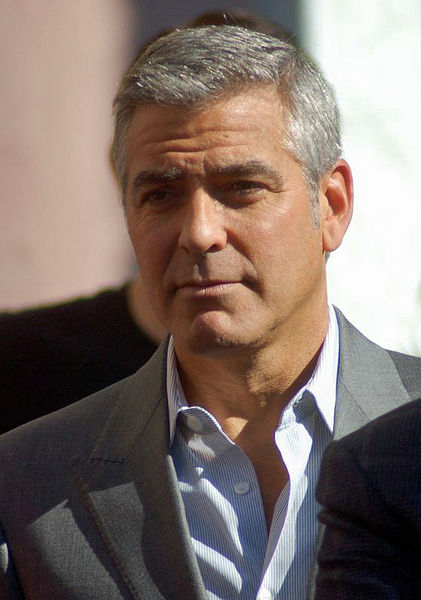 File:GeorgeClooneyHWoFJan12.jpg