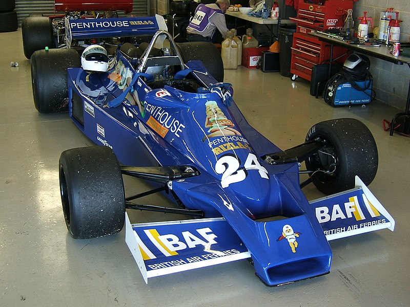 File:Hesketh 308E.jpg