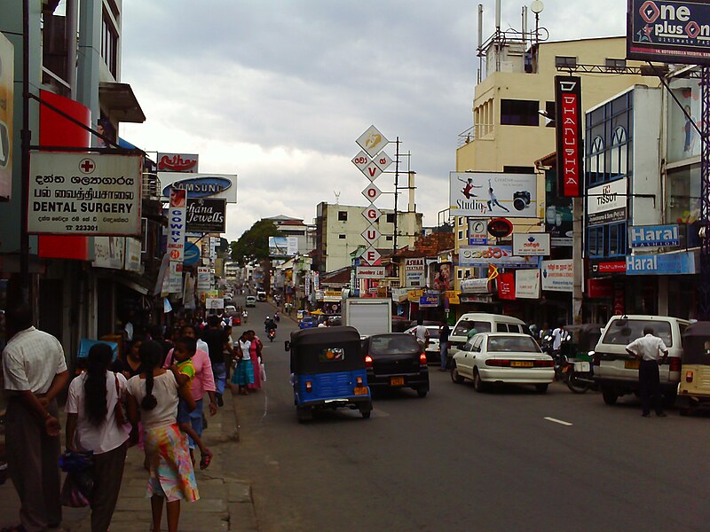 File:Kandy city centre.JPG