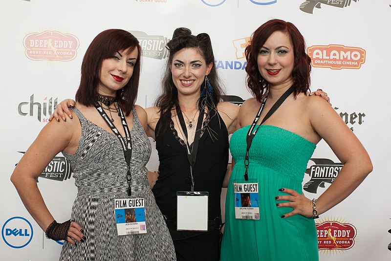 File:Soska Sisters 2014.jpg