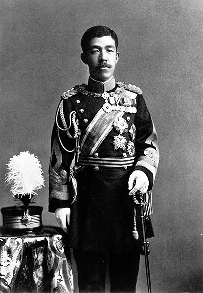 Archivo:Emperor Taishō.jpg