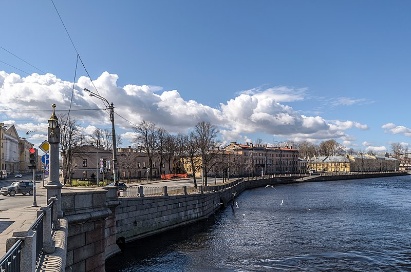 Файл:Fontanka Embankment 3.jpg