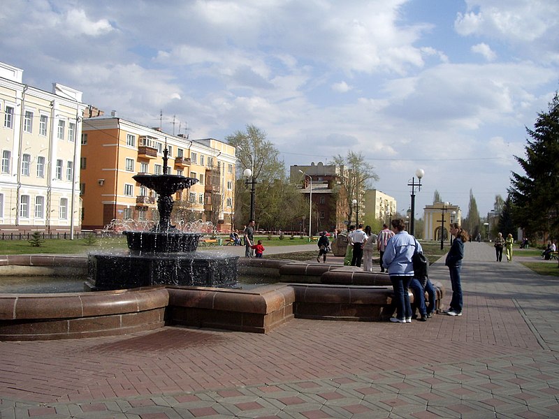 Файл:Omsk Tarskaya street.jpg