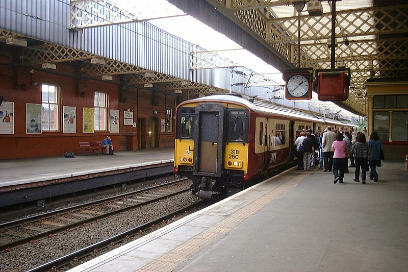 File:Paisley Gilmour Street Station.jpg