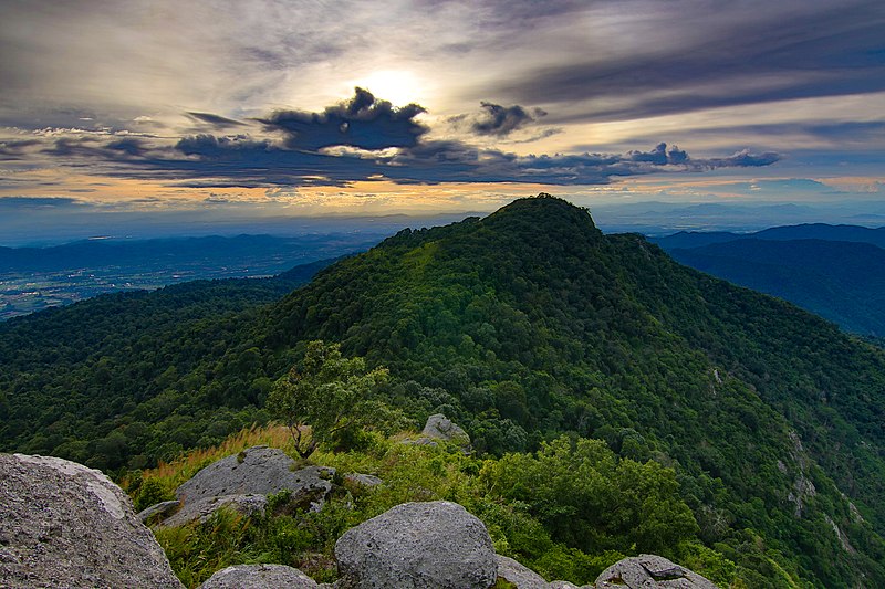 File:Ramkhamhaeng National Park (1).jpg