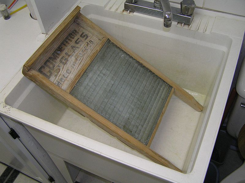 File:Glass washboard.jpg