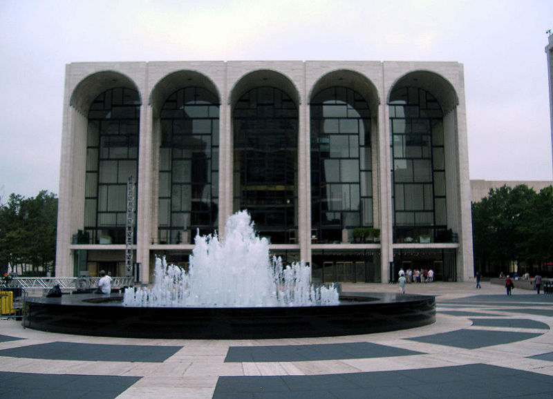 File:Metropolitan Opera 2.jpg