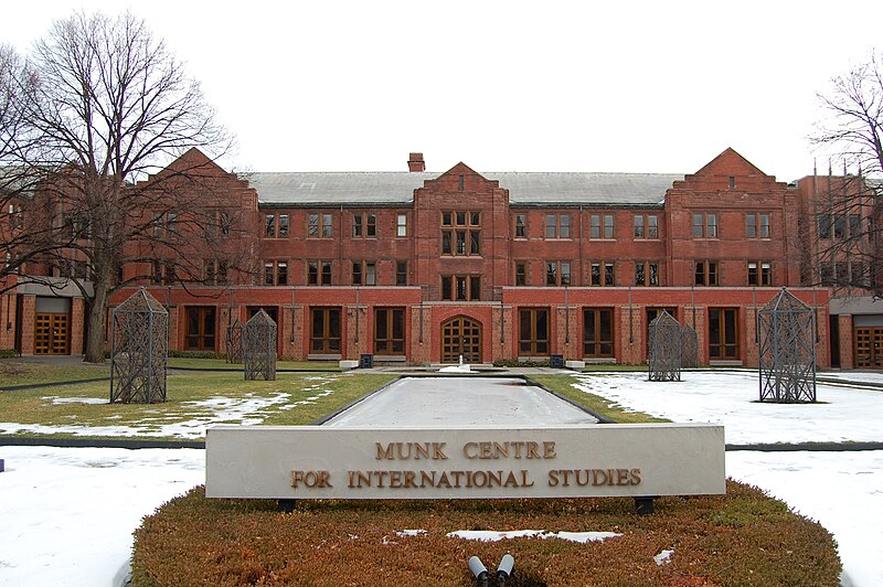 File:Munkcentre.jpg